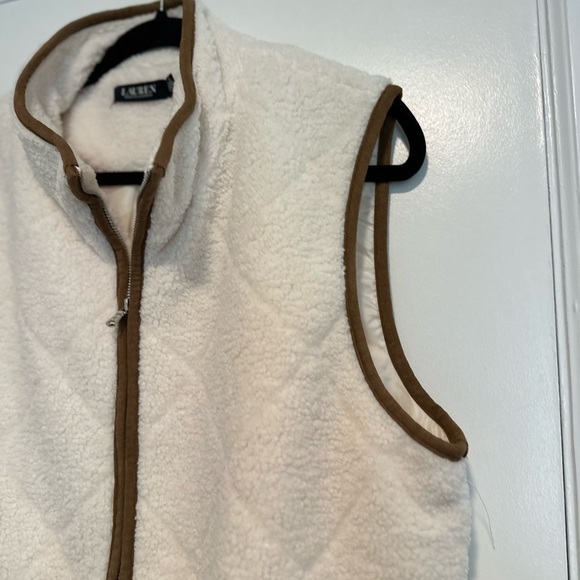 Lauren Ralph Lauren Women’s Large Diamond Quilted.  Faux Fur. Full Zip Long Vest - Picture 16 of 16